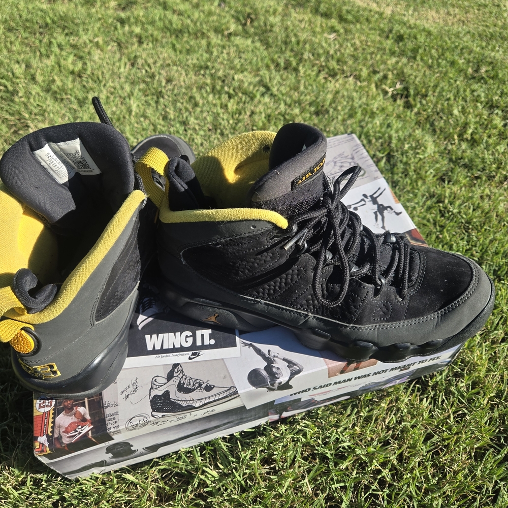Jordan Retro 9 University Gold Colorway